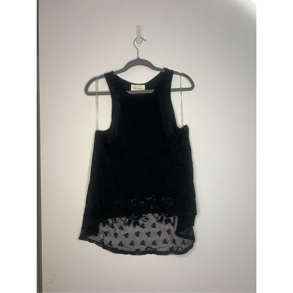 The Cove black ribbed lace detail tank top size medium